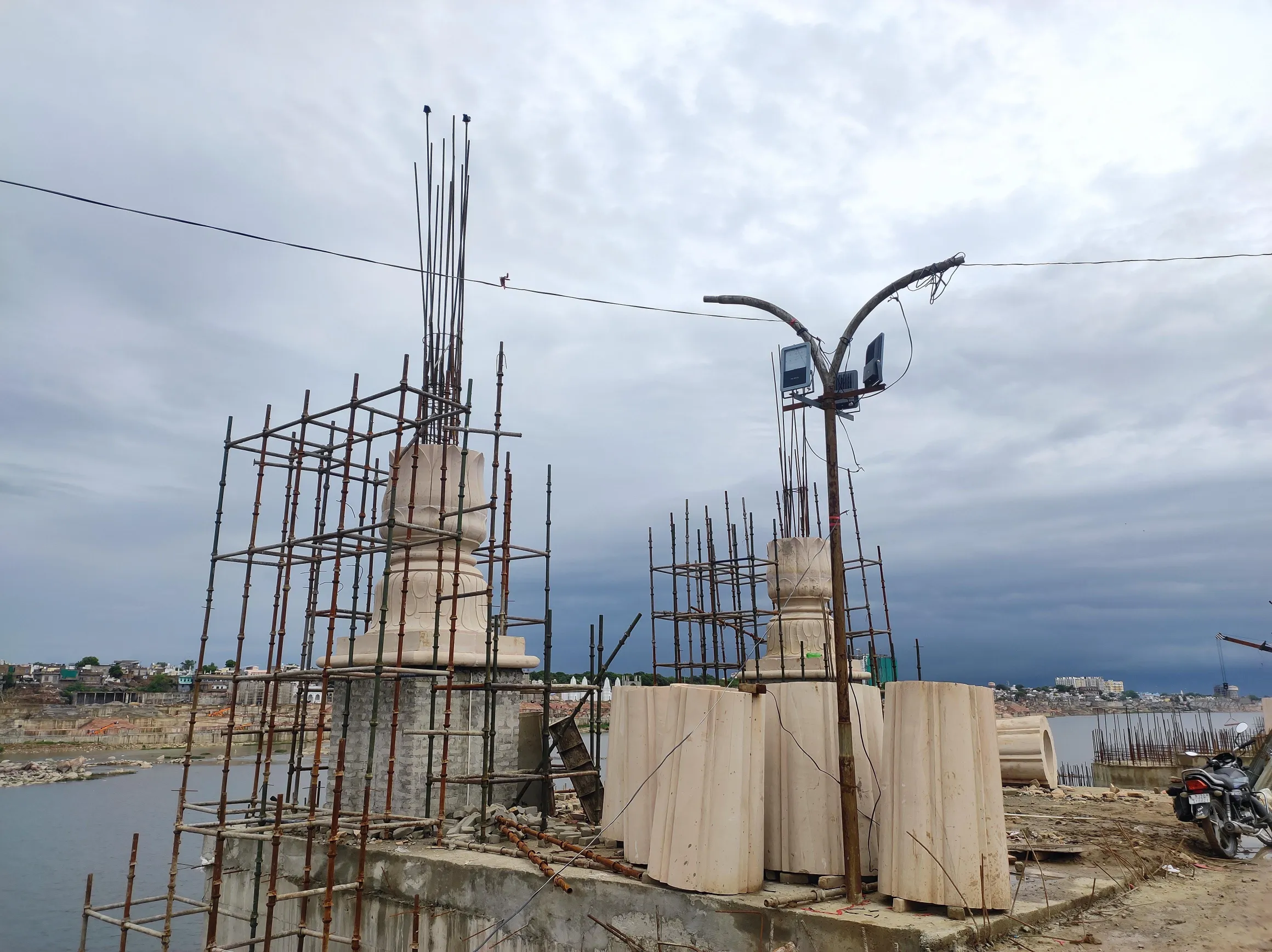 Grand Arch — Kota during construction, photo 1
