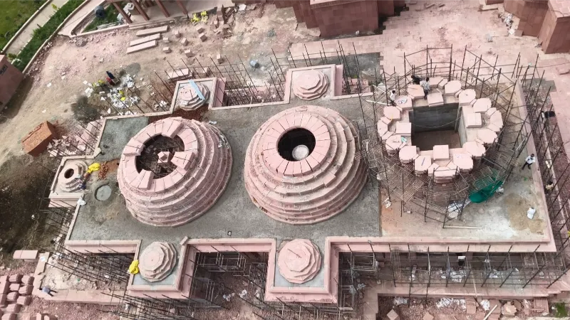 Sant Ravidas Temple — Sagar during construction, photo 2