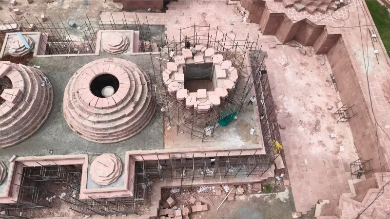 Sant Ravidas Temple — Sagar during construction, photo 3